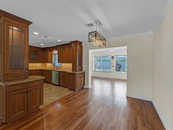 2141 NE 52nd St, Fort Lauderdale FL 33308