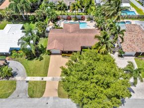2141 NE 52nd St, Fort Lauderdale FL 33308