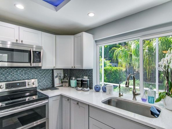 8 Wellesley Drive, Lake Worth Beach FL 33460