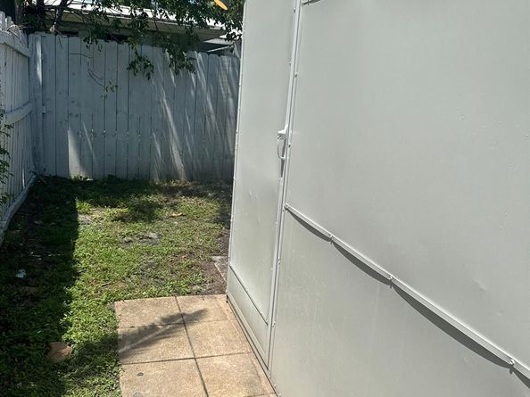 533 NE 15th St, Fort Lauderdale FL 33304
