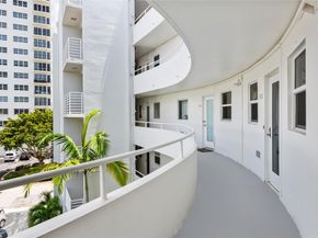 401 SE 25 Ave 402, Fort Lauderdale FL 33301