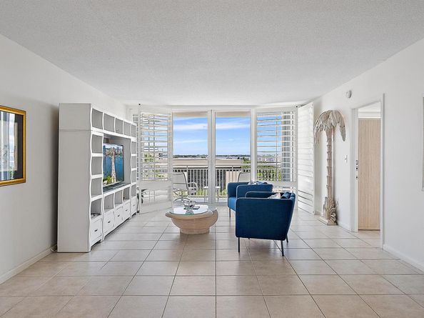 2780 S Ocean Boulevard 707, Palm Beach FL 33480