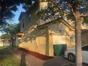 8691 NW 112th Ct, Doral FL 33178