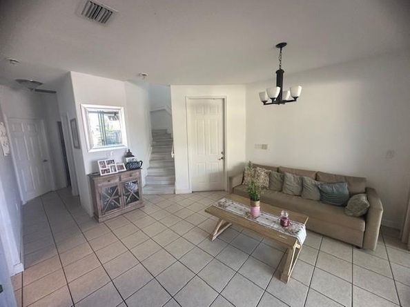 8691 NW 112th Ct, Doral FL 33178