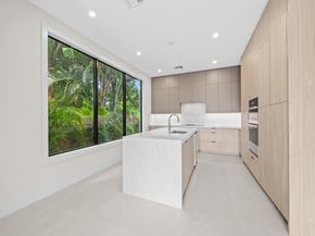 1401 NE 16th Ave, Fort Lauderdale FL 33304