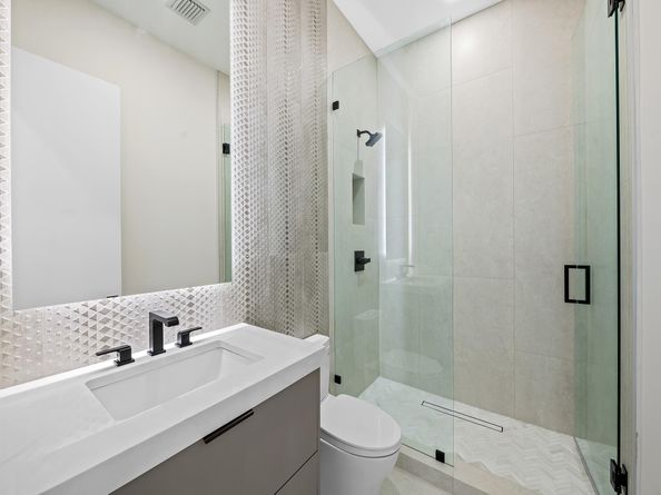 1401 NE 16th Ave, Fort Lauderdale FL 33304