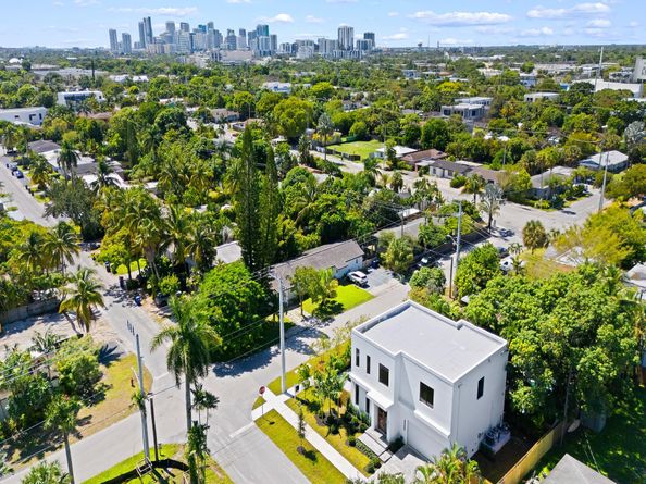1401 NE 16th Ave, Fort Lauderdale FL 33304