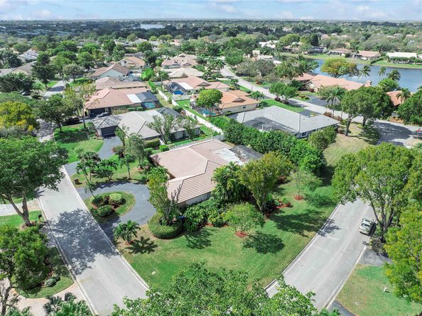 11217 NW 10TH Manor, Coral Springs FL 33071