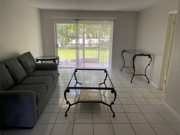 8405 NW 61st St D109, Tamarac FL 33321