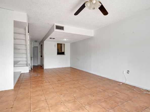 15018 SW 80th Ter 907, Miami FL 33193