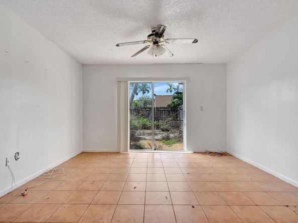 15018 SW 80th Ter 907, Miami FL 33193