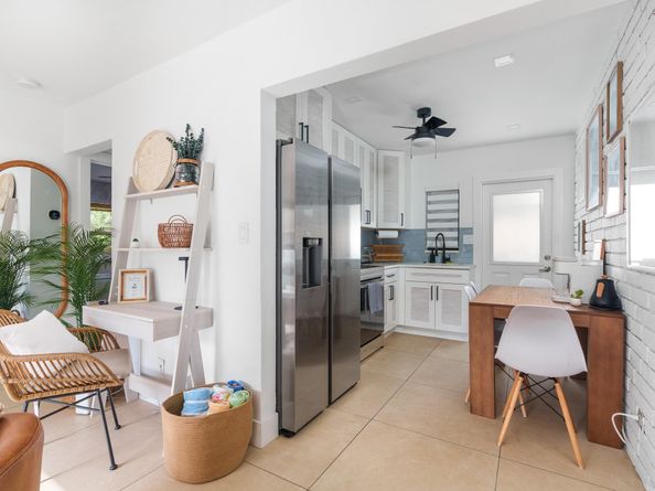 217 NE 11th St, Delray Beach FL 33444