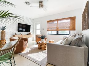 217 NE 11th St, Delray Beach FL 33444
