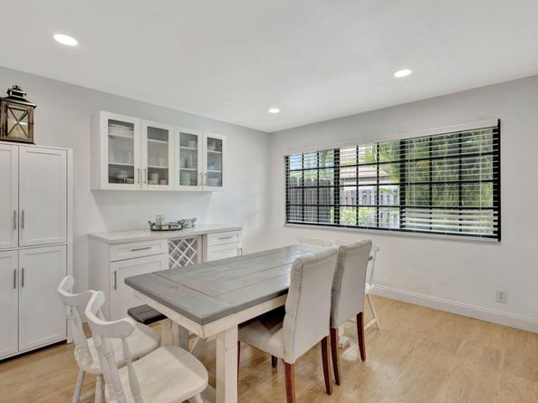 146 Weybridge Circle B, Royal Palm Beach FL 33411