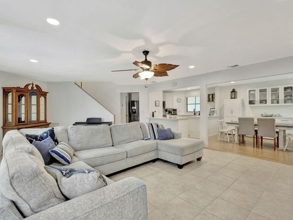 146 Weybridge Circle B, Royal Palm Beach FL 33411
