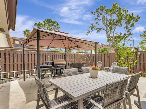 146 Weybridge Circle B, Royal Palm Beach FL 33411
