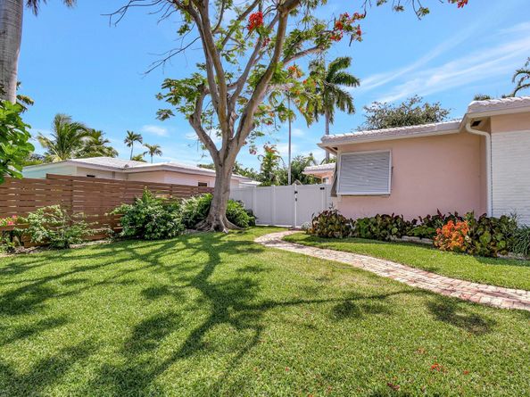 607 NE 17th Ave, Fort Lauderdale FL 33304