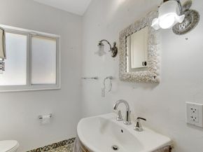 607 NE 17th Ave, Fort Lauderdale FL 33304