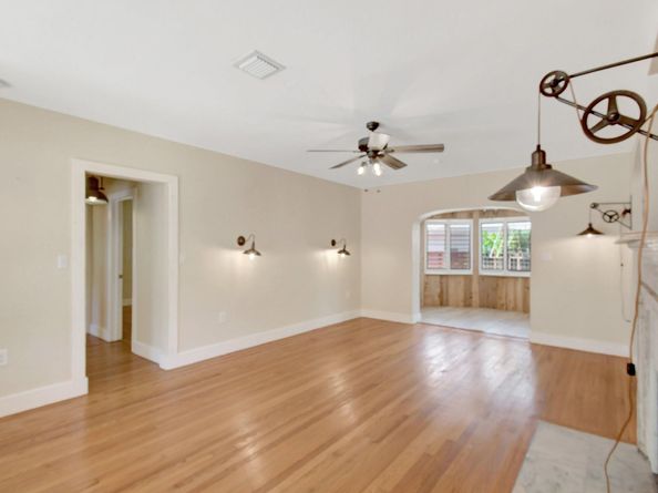 607 NE 17th Ave, Fort Lauderdale FL 33304