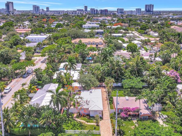 607 NE 17th Ave, Fort Lauderdale FL 33304
