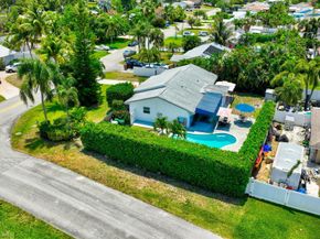 654 Bunting Drive, Delray Beach FL 33444