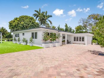 6100 La Gorce Drive