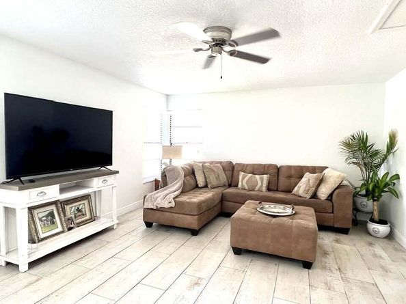 1855 Primrose Lane, Wellington FL 33414