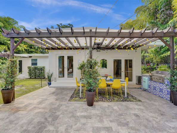 539 NE 25th St, Wilton Manors FL 33305