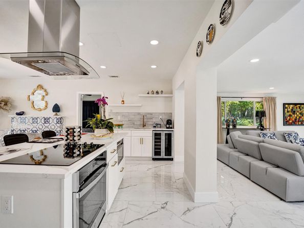 539 NE 25th St, Wilton Manors FL 33305