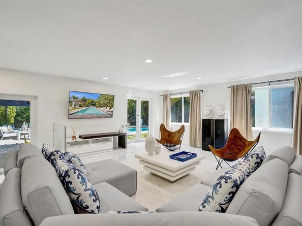 539 NE 25th St, Wilton Manors FL 33305