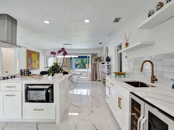 539 NE 25th St, Wilton Manors FL 33305