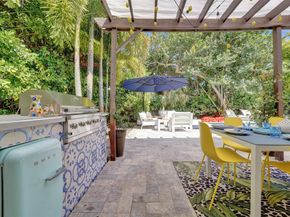 539 NE 25th St, Wilton Manors FL 33305
