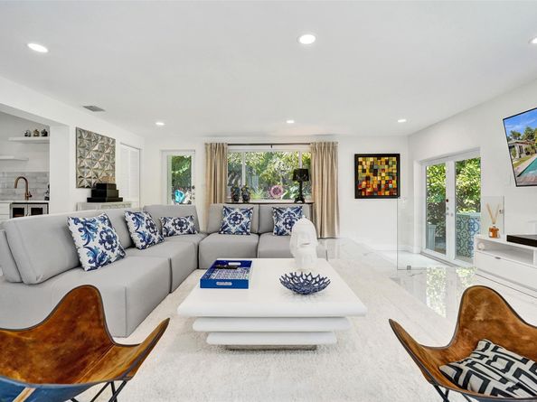 539 NE 25th St, Wilton Manors FL 33305
