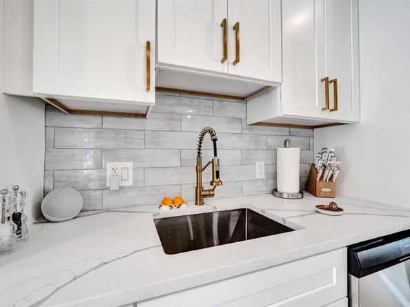 539 NE 25th St, Wilton Manors FL 33305