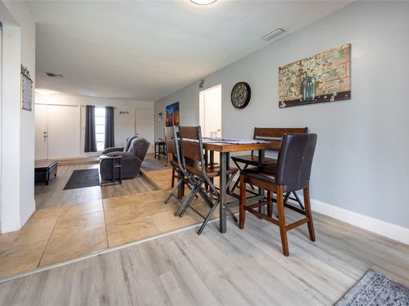 9081 NW 21st Mnr, Sunrise FL 33322