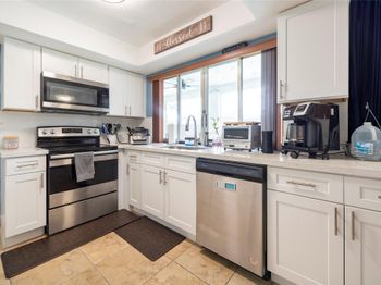 9081 NW 21st Mnr