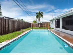 9081 NW 21st Mnr, Sunrise FL 33322