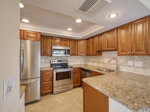 328 Cedar Key Circle, Atlantis FL 33462