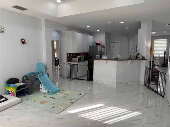 12611 SW 28th St, Miramar FL 33027