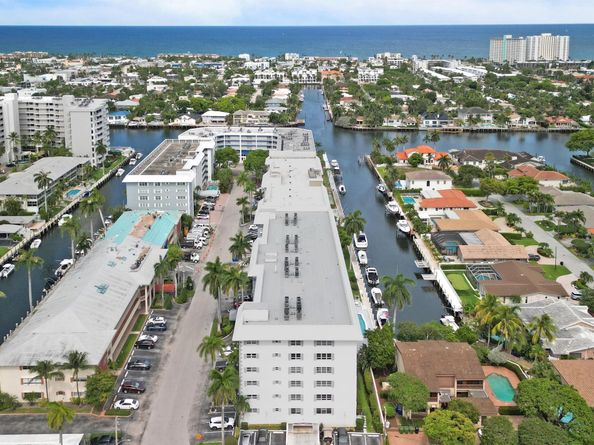 3050 NE 47th Ct 204, Fort Lauderdale FL 33308