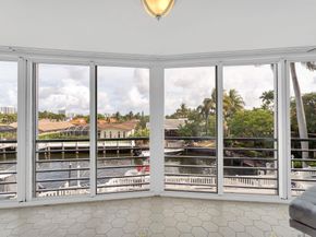 3050 NE 47th Ct 204, Fort Lauderdale FL 33308