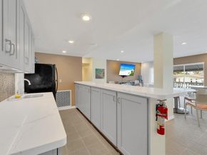 3050 NE 47th Ct 204, Fort Lauderdale FL 33308