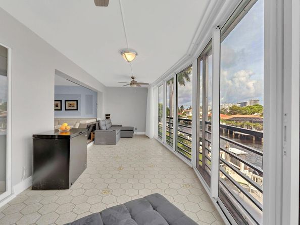 3050 NE 47th Ct 204, Fort Lauderdale FL 33308