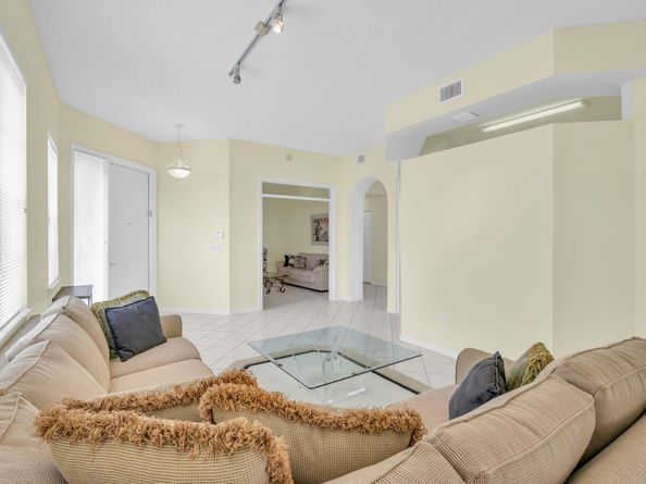 10172 Andover Coach Circle G2, Lake Worth FL 33449