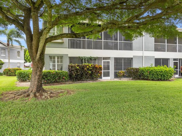 10172 Andover Coach Circle G2, Lake Worth FL 33449