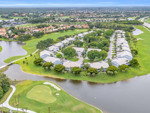 10172 Andover Coach Circle G2, Lake Worth FL 33449
