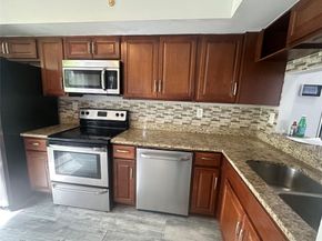 3263 NW 44th St 6, Oakland Park FL 33309