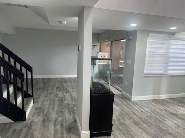 3263 NW 44th St 6, Oakland Park FL 33309