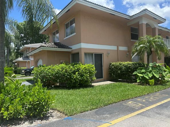 3263 NW 44th St 6, Fort Lauderdale FL 33309