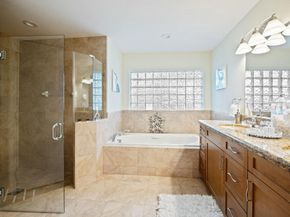1110 Fairfax Ln, Weston FL 33326